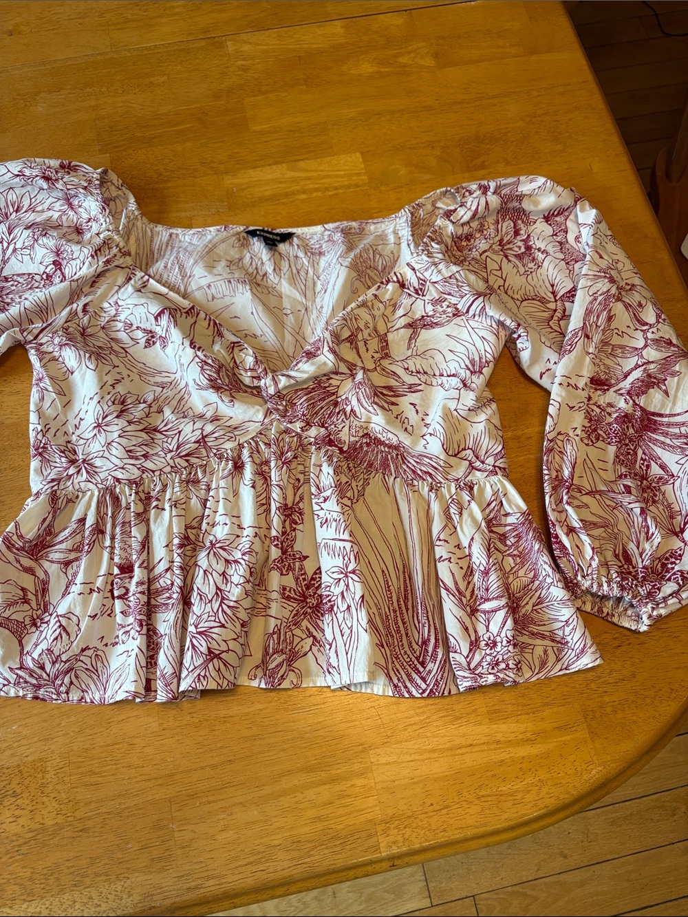 Express NWOT Crop Peplum Top Large Puff Sleeve Burgundy Floral